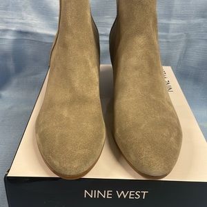 Nine West grey suede ankle boots size eight